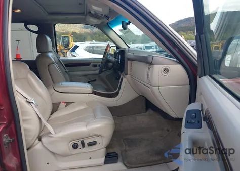2002 Cadillac Escalade Standard from USA, damaged, VIN 1GYEK63N02R157756